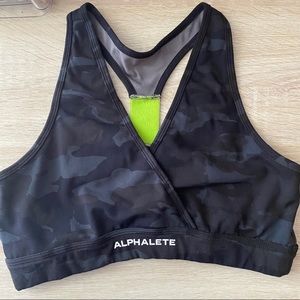 Alphalete Surface Wrap bra